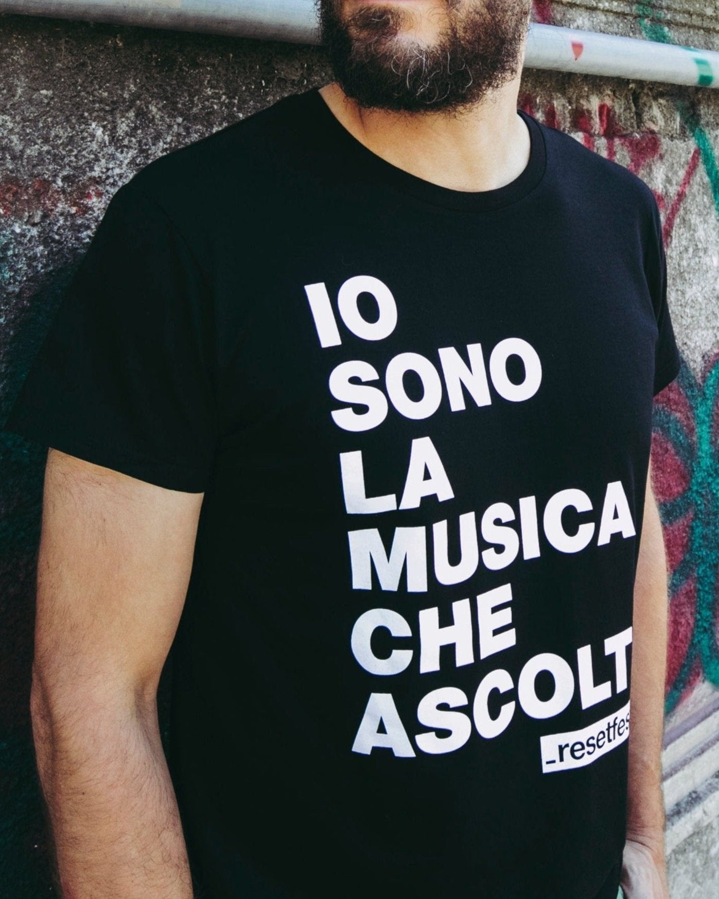 T-Shirt "IO SONO LA MUSICA CHE ASCOLTO"