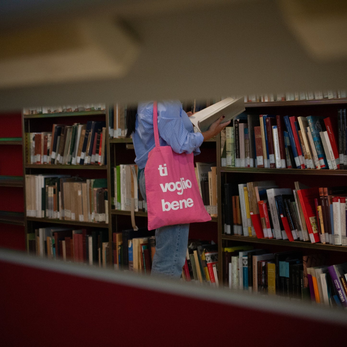 Borsa di tela Ti voglio bene in 100% cotone organico. Fucsia con scritta bianca.